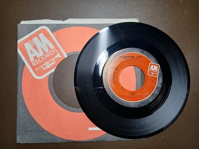 Y&T Summertime Girls (Studio Version) / (Live) 7" 45 RPM Vinyl Record Foto 1 de 4