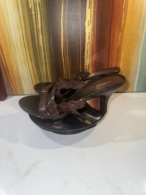 Sandalias de tacón con correa trenzada marrón oscuro de cuero aerosoles nuevas sin etiquetas - para mujer talla 8 Foto 1 de 4