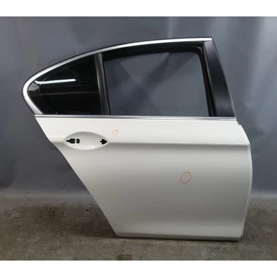 Panel de carcasa de puerta trasera derecha BMW F10 serie 5 11-16 blanco alpino OEM Foto 1 de 4