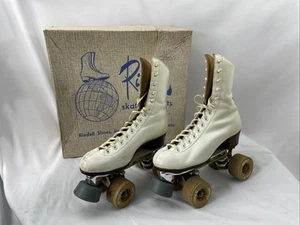 Pattini a rotelle vintage Riedell in pelle bianca da donna taglia 5 scatola originale!! - Foto 1 di 9