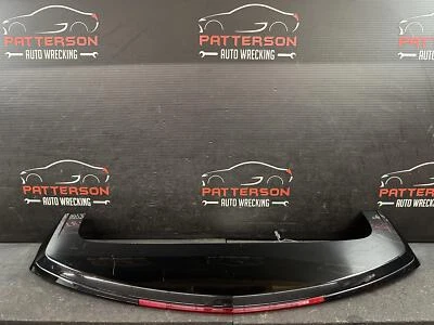 ALERÓN SUPERIOR TRASERO CADILLAC XT5 17-22 CON TERCERA LUZ DE FRENO NEGRO ESTELAR 384A Foto 1 de 4