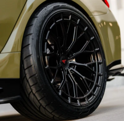 20 英寸 FERRADA FR12 OBSIDIAN 黑色轮毂适用于奥迪 A6 S6 RS6 — 第 1/4 张图片