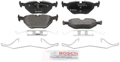 Pastillas de freno traseras semimetálicas QuietCast 2004 para BMW 325i Bosch 2003-2005 Foto 1 de 4