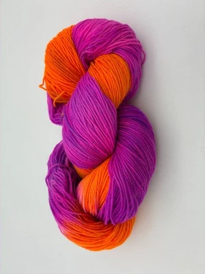 (76,60 €/kg) handgefärbte 4-fach Sockenwolle 100gr. leuchtend orange und pink - Bild 1 von 4