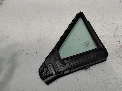 Toyota Rav4 2019-2025 puerta lateral del pasajero delantero ventana esquina vidrio fijo OEM Foto 1 de 4