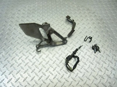 91-94 Honda CBR 600 CBR600 F2 1993 juego trasero derecho pedal soporte montaje OEM Foto 1 de 4
