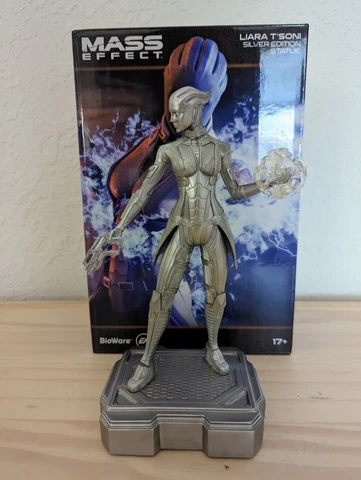 Mass Effect Legendary Liara T’Soni SILVER Edition Polyresin Statue Figure 8" Cover
