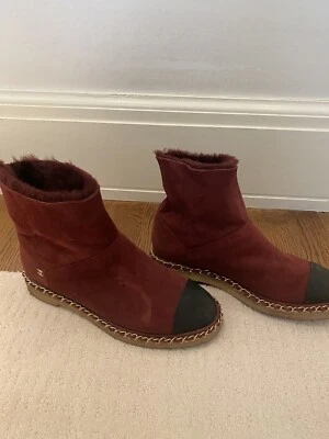 香奈儿黑色麂皮绒剪绒链条细节短靴 40 — 第 1/4 张图片