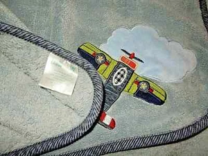 6J 30x40 Vintage LAMBS & IVY Embroidered Plane Airplane Plush Baby Crib Blanket - Picture 1 of 4
