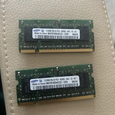 Two Samsung Laptop Memory M470T6554EZ3-CE6 512MB 2Rx16 PC2-5300S-555-12-A3 RAM - Image 1 of 3