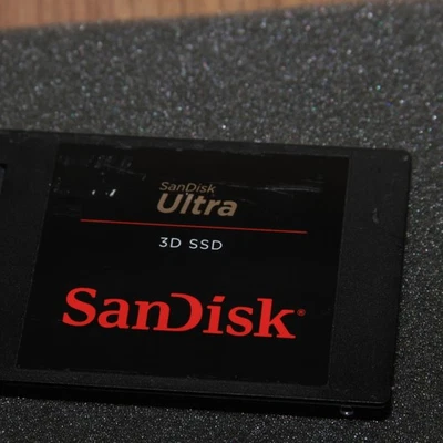 SanDisk Ultra 500GB 2.5 In SATA SSD SDSSDH3-500G Low Level Formatted - Image 1 of 4