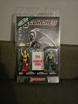 MCFARLANE Spawn Page Punchers 2pk Freak and Mandarin Spawn con cómic  Foto 1 de 2