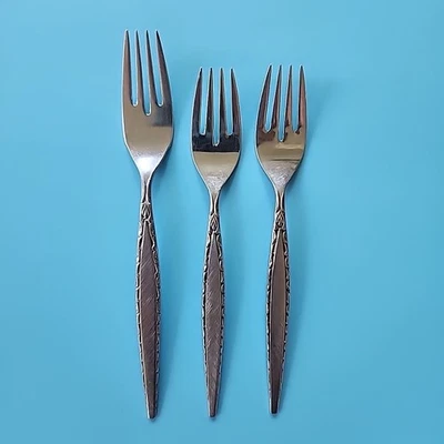 Community Stainless VENETIA 3 Forks Salad Dinner - Image 1 of 4