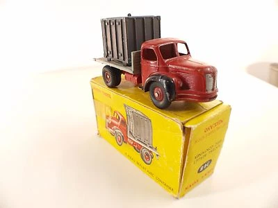 Dinky Toys F n° 34B  BERLIET camion plateau avec container en boite  - Photo 1/4