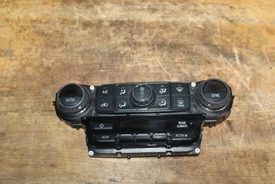 GMC Yukon XL 1500 2015 montado en el tablero automático doble sincronización control de temperatura OEM Foto 1 de 4