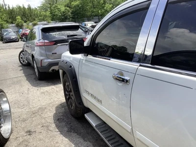 Driver Left Front Door Electric Fits 08-14 ARMADA 4752457 — 第 1/4 张图片