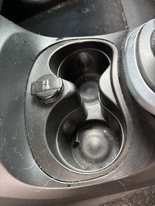 14-17 Fiat 500L Trekking 1.4 FWD AT Center Console Cupholder Cup Holder Insert B - Picture 1 of 1