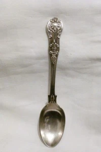 E.P Ornate Spoon - Picture 1 of 3