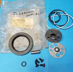 NOS JLG 2900137 KIT,SEAL FAIRFIELD TORQUE HUB OPENED MAY BE INCOMPLETE - Bild 1 von 5