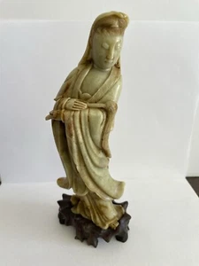 Vintage Chinese Carving Statue Of Woman Guan Yin Soapstone Or Jade 8.5in - Picture 1 of 7