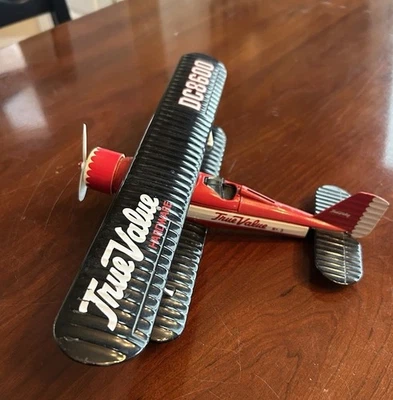 Banco fundido a presión Northrop Gamma 1932, "True Value" Ertl coleccionable 12x8" Foto 1 de 4