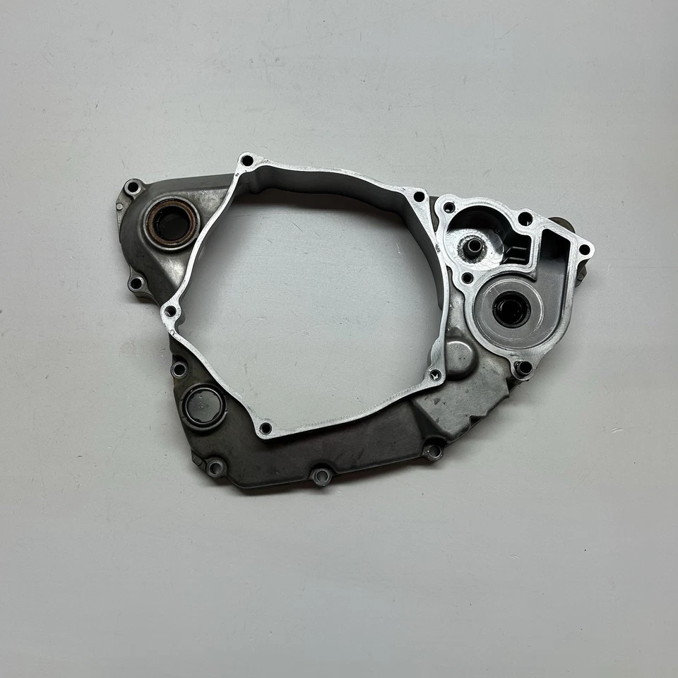 13-16 KAWASAKI KX250F KX 250 F CAJA EMBRAGUE INTERMEDIO CARCASA BOMBA DE AGUA OEM Foto 1 de 4