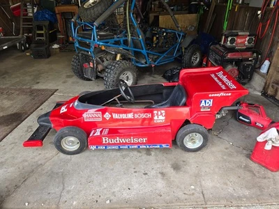 Edición limitada Budweiser cuerpo de fibra de vidrio indy go kart Foto 1 de 3