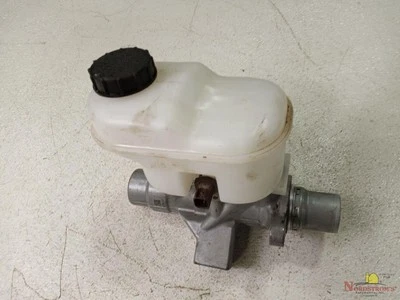2019 Ford F150 Pickup Brake Master Cylinder - Image 1 of 4