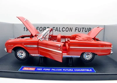 Modellino auto americane scala 1:18 Ford Falcon futura convertible Sun star car - Immagine 1 di 4
