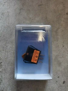 New Standard Rocker Switch DS318 CarQuest Brand New in Box - Picture 1 of 4