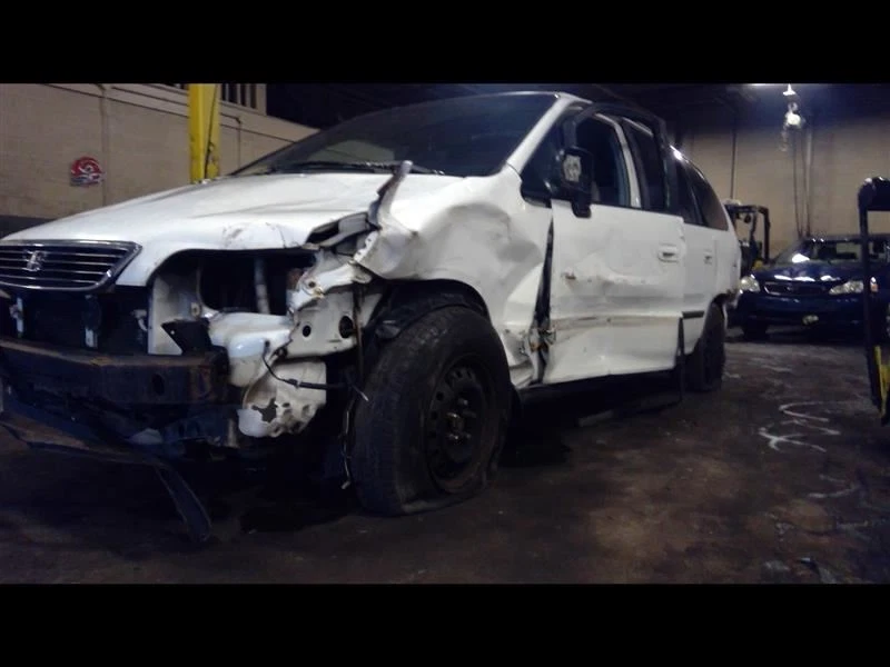 Passenger Right Quarter Glass Fits 96-99 ISUZU OASIS 174659 - Image 1 of 4