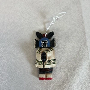 Muñeca Kachina de cerámica 1992 figura de arcilla adorno de Navidad 3,25" pulgadas - Imagen 1 de 11