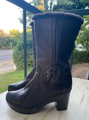 Botas de Invierno STUART WEITZMAN Cuero Marrón Cremallera Borla Forradas de Piel Sintética Talla 7 ÚNICAS EN SU CLASE Foto 1 de 4