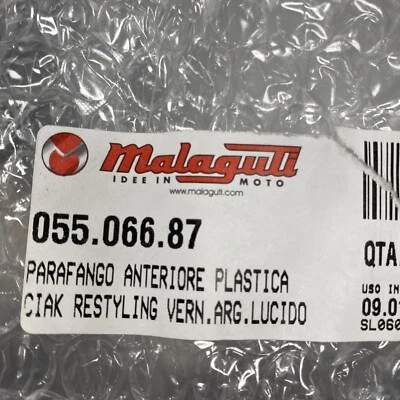 PARAFANGO ANTERIORE ARGENTO LUCIDO ORIGINALE MALAGUTI PER CIAK 125/150/200  - Immagine 1 di 4