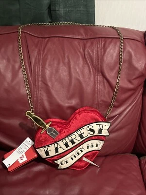 Сумочка Disney Snow White Heart в форме «прекраснейшая из всех» новая с ценниками - Изображение 1 из 2