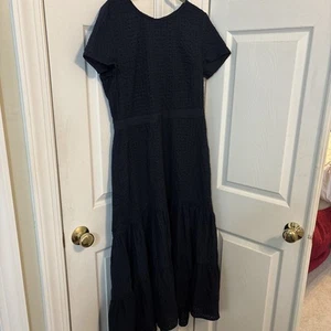 Banana Republic Eyelet Short Sleeve Tiered Maxi Dress Size 12 Preppy Navy Blue - Picture 1 of 8