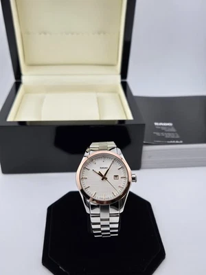 Rado Hyperchrome R32976123 不锈钢银色表盘女士腕表 ⌚ — 第 1/4 张图片