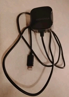 Fuente de alimentación de pared Insignia genuina OEM AC/DC tipo C pared adaptador 3' NS-ACF2A5A Foto 1 de 3