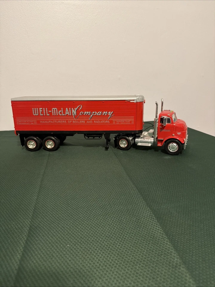WEIL McLAIN CONTRACTOR COLLECTION SERIES #9 1954 GMC Tractor Trailer 1:25 Scale - Image 1 of 4