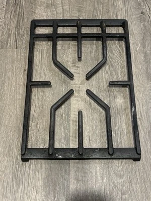 Rejilla quemador central Bosch OEM 00701371 00668754 NGM8054UC Foto 1 de 2