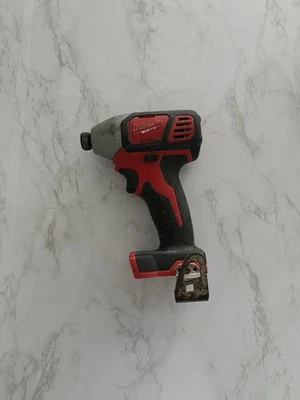 Destornillador de impacto inalámbrico sin escobillas Milwaukee M18 FUEL 18V - 3651-20 H35 Foto 1 de 2