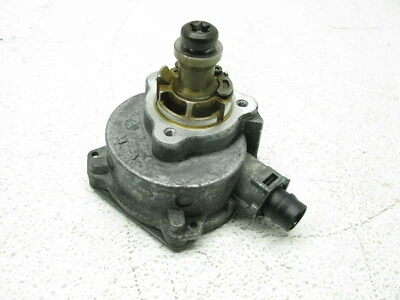 07-13 BMW E90 128i 323i 328i 528i X3 X5 Z4 ENGINE VACUUM PUMP OEM 032520 - Image 1 of 4