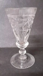 Antike Weinstiele Sunderland England mundgeblasen geschliffenes Glas im V&A Museum - Bild 1 von 6