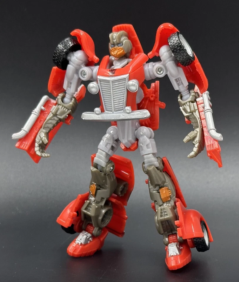 Transformers 2010 Hunt for the Deceptions Scout Class HUBCAP 100% Complete - Image 1 of 4