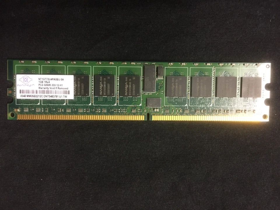 Memoria Nanya NT1GT72U4PA0BU-5A - 1 GB - PC-3200 - DIMM 240 PIN - DDR2 reg. ECC - Immagine 1 di 1