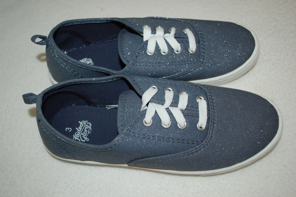 Girls BLUE CANVAS TENNIS SHOES w/ SPARKLES Summer Casuals PLIMSOLLS Lace Up SZ 2 - Image 1 of 1