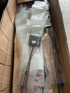 Navistar Film Antenna 4136172C1 AMFM/WB/SDRS/GNSS/LTE 7800010 041/24 14918-New - Picture 1 of 3