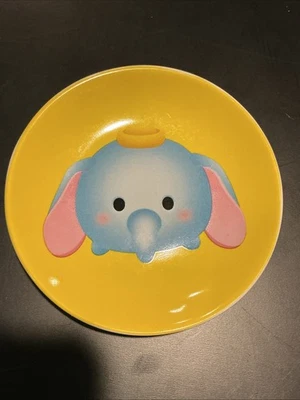 Plato de cerámica pequeño Disney Store Tsum Tsum Dumbo El elefante volador Foto 1 de 2