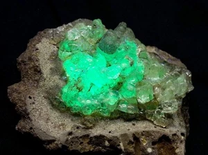 2.75" HYALITE OPAL from Chihuahua, Mexico FLUORESCENT - Picture 1 of 12