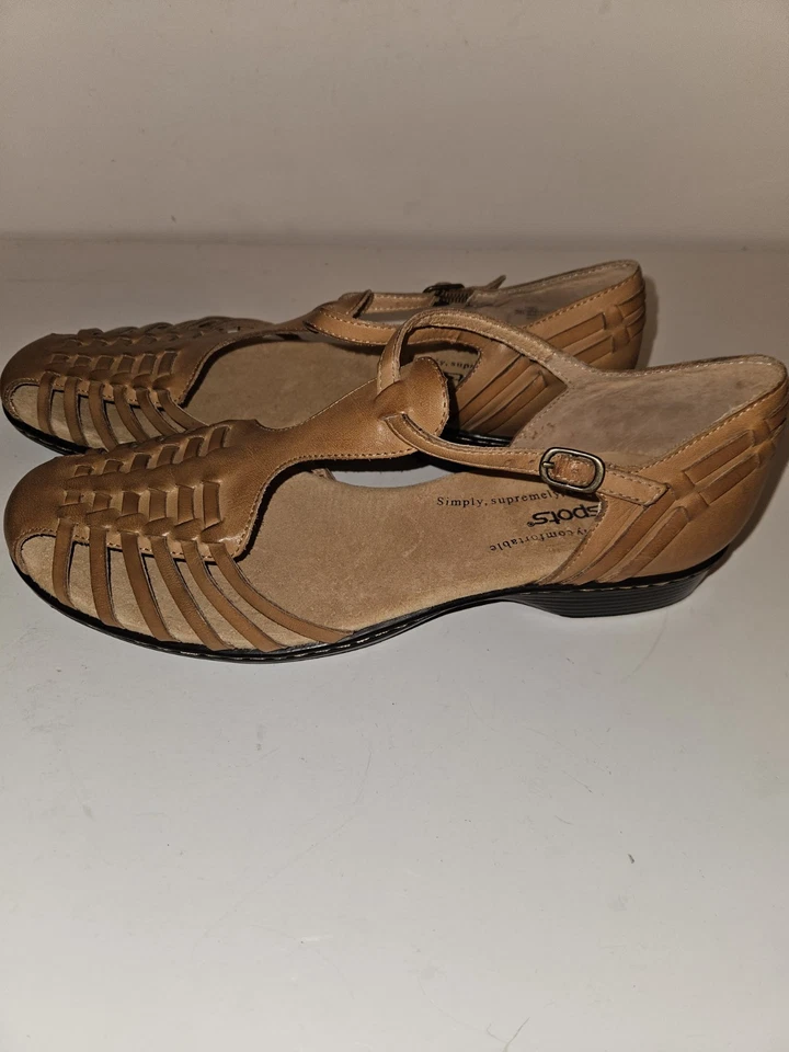 SoftSpots Leather Tatianna Buckle Cushion Cognac Brown Sandals 9.5N EUC - image 1 of 4